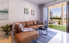 Central City 3 Bed Apt, Pool, 2 Free Secured Parks